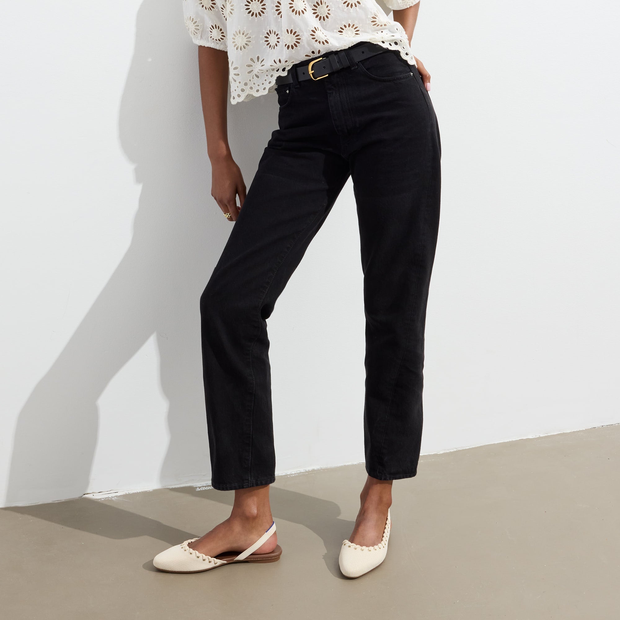 The Almond Slingback - Eyelet Ivory
